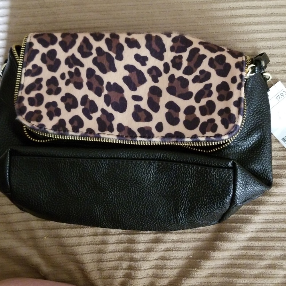H&M vegan leather and leopard print purse